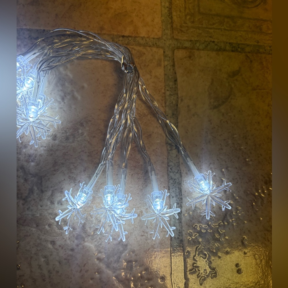 Snowflake lights - Picture 3 of 5